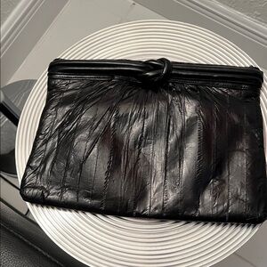 VINTAGE PRISTINE BLACK GENUINE EEL SKIN CLUTCH BAG. MADE IN KOREA
